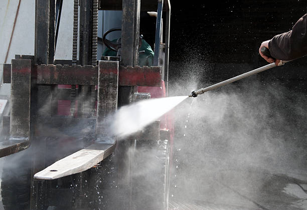 Best Parking Lot and Garage Cleaning  in Martinsvle, IL